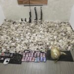 القبض على مطلوب خطير في الرويشد وضبط 2.1 مليون حبّة مخدرة بحوزته
