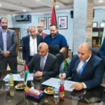 توقيع عقد توريد وتشغيل الأنظمة الذكية لـ 376 حافلة تخدم 6 جامعات رسمية