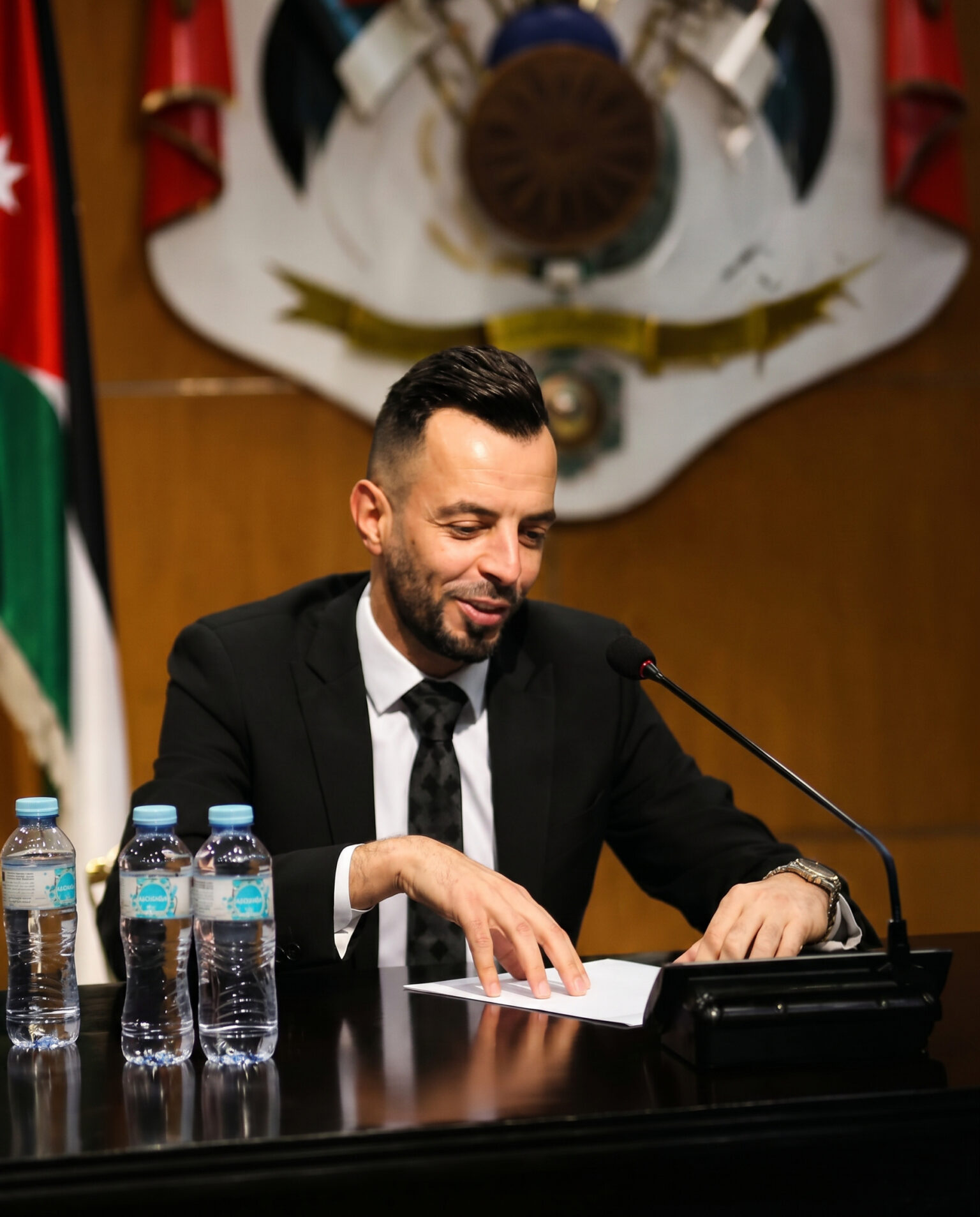 الدولة القوية لا تخشى صوت شبابها الواعي | رؤية المومني في الشراكة مع صناع المحتوى… إعلام الدولة حين يقترب من الناس