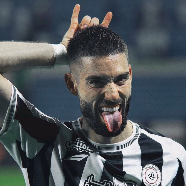 «كاراسكو» شبابياً حتى 2027
