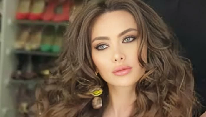 ارتبط اسمها بحاكم مصرف لبنان.. ستيفاني صليبا تعود للفن بعد غياب 3 أعوام