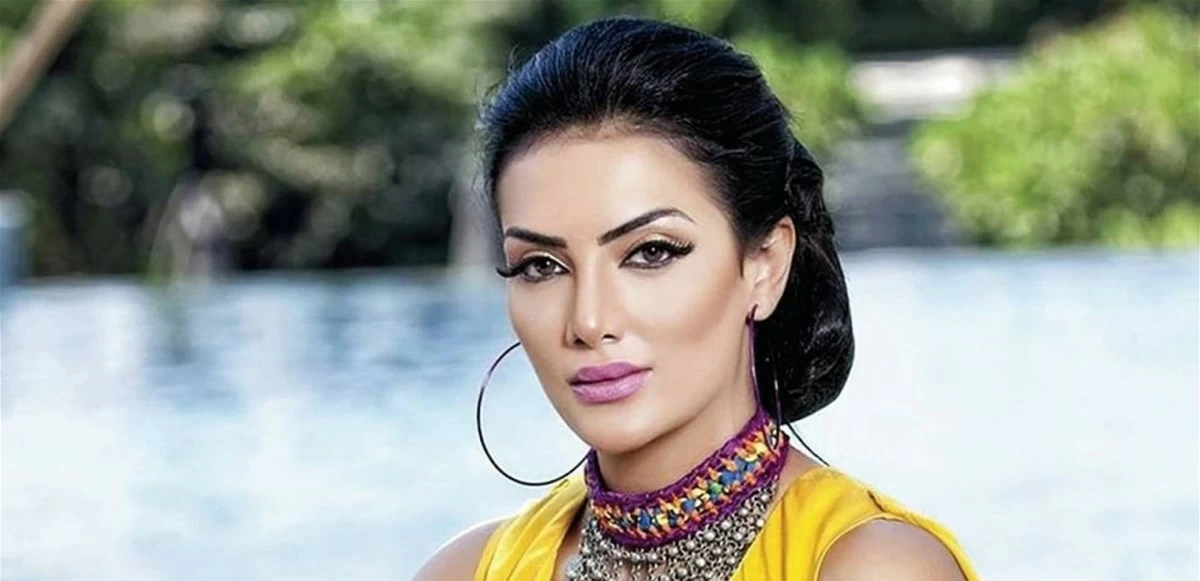 استغاثت بالأجهزة الأمنية.. «بلطجية» يحاولون اقتحام منزل حورية فرغلي