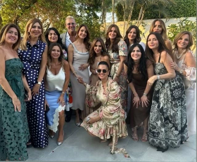 برقصة سالسا مثيرة.. تامر هجرس يحتفي بـ«قران» ابنته تمارا