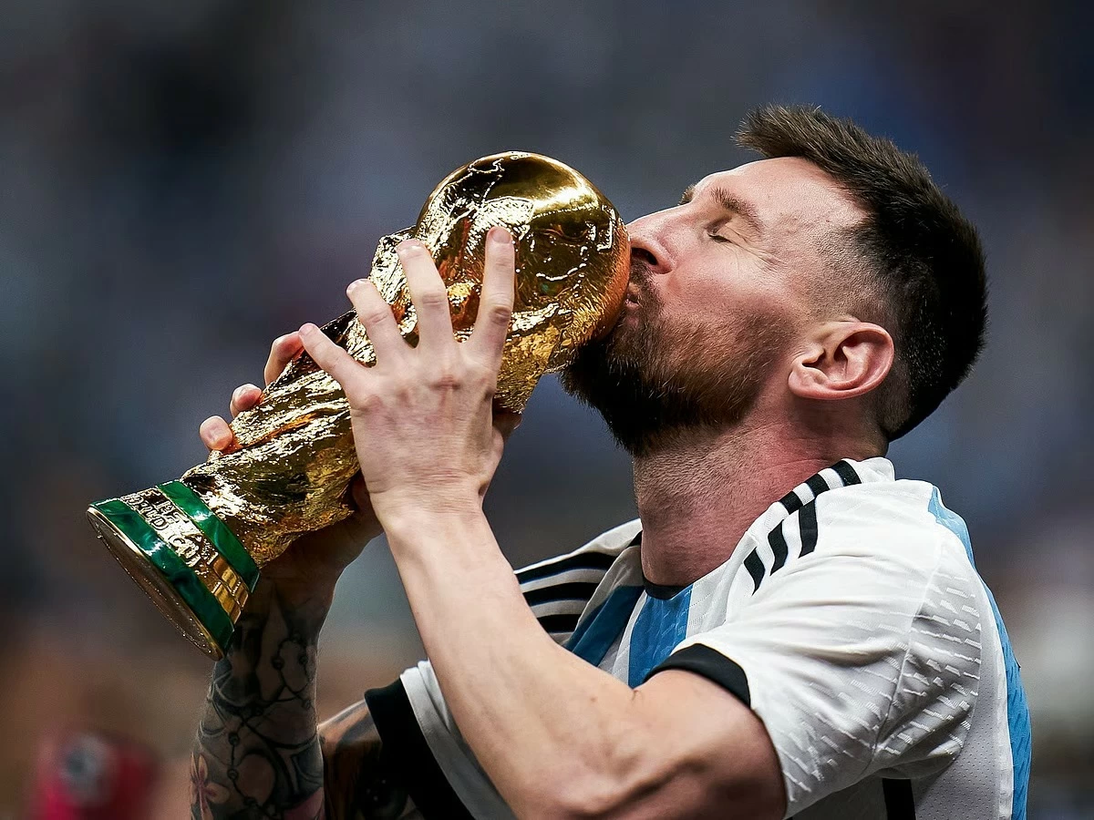 قبل كأس العالم.. ميسي يُتوج بجائزة «أميرة أستورياس»