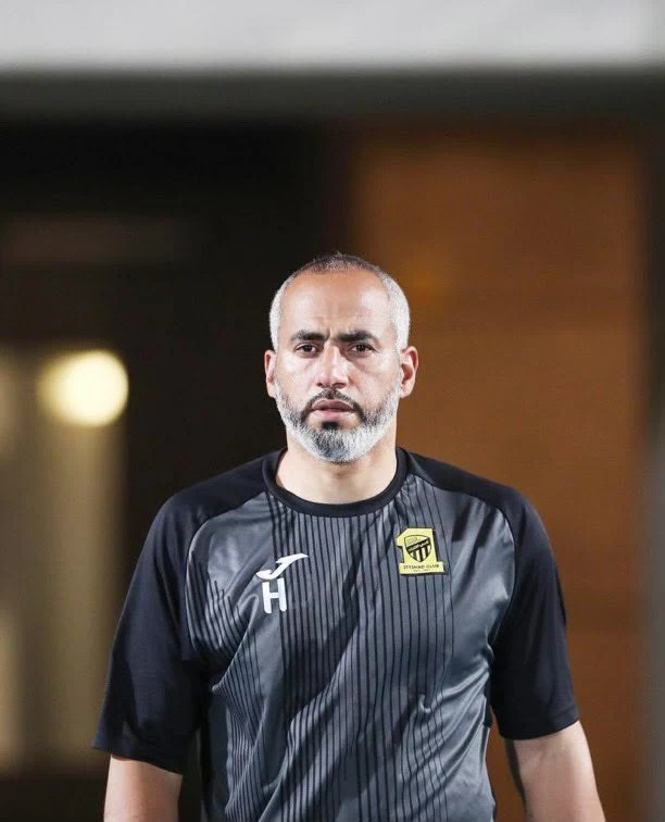 بعد خروجه من المنتخب.. الصادق يعود للعمل الإداري مع الأندية