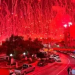 عاجل | جماهير «مولودية الجزائر» تحوّل سماء العاصمة إلى لوحة حمراء احتفالاً باللقب العاشر