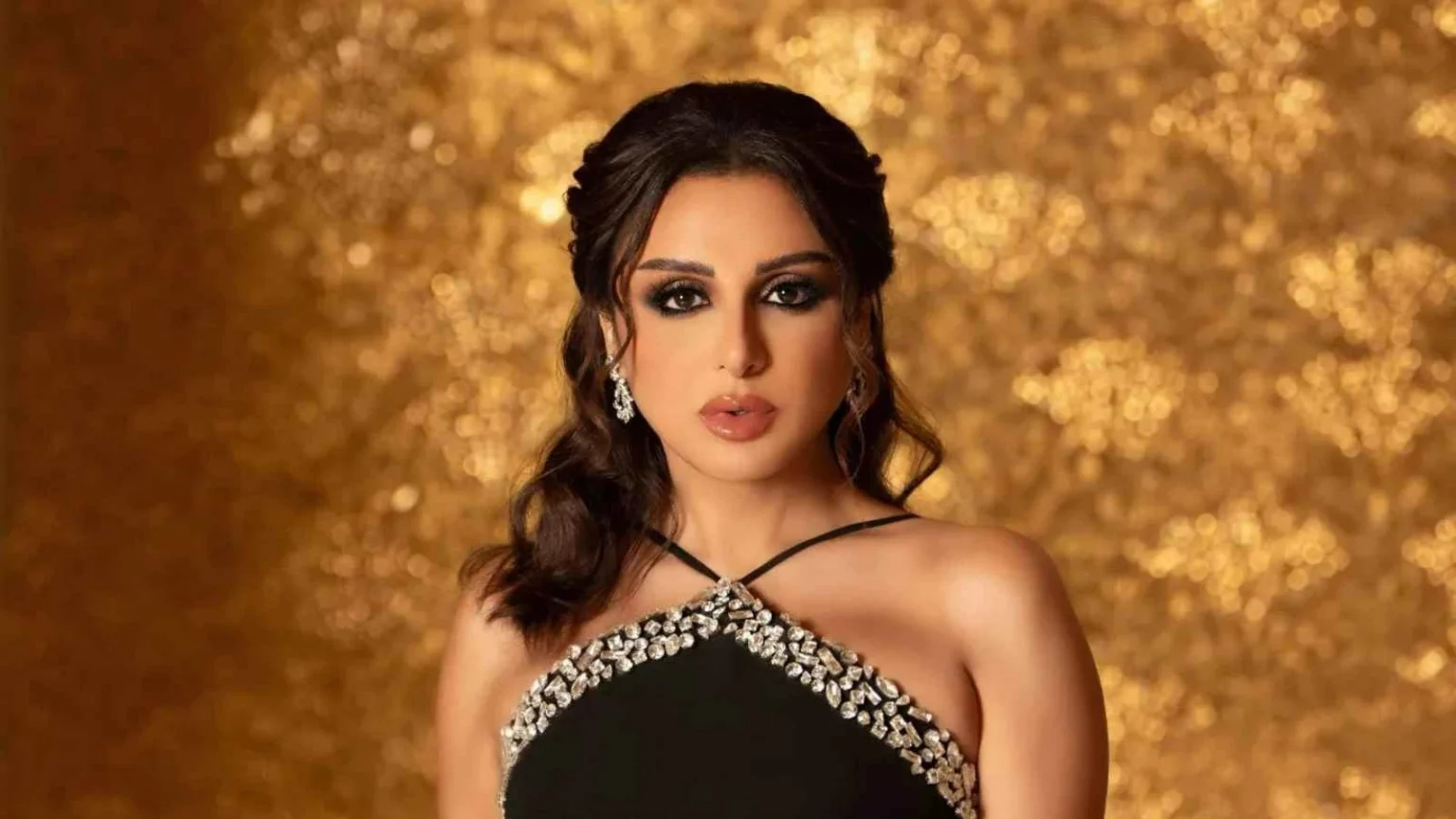 السجن 6 أشهر وغرامة 20 ألف جنيه للمتهم بسبِّ وقذف أنغام