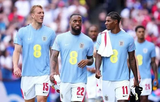 زلزال وإعصار وسرقة.. الأزمات تلاحق منتخب إنجلترا
