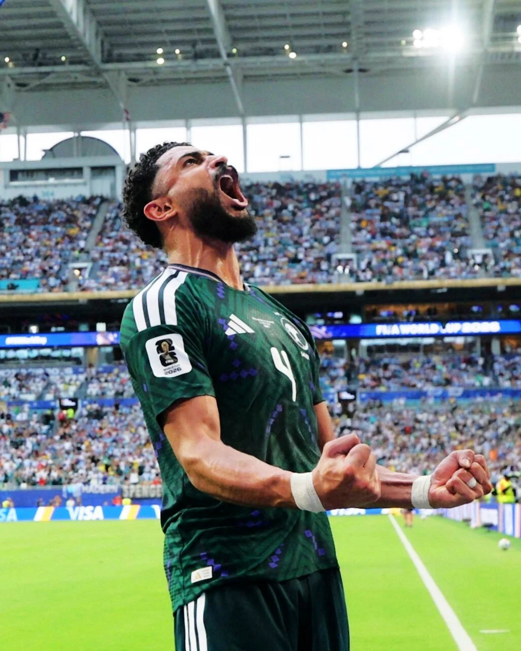 بعد هز الشباك أمام أوروجواي.. العمري: كنا نطمح للنقاط الثلاث