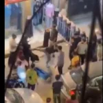 فيديو : ركل وسحل أمام الملأ.. شاب يعتدي على فتيات في مصر
