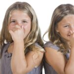 الأسباب الرئيسية لرائحة الفم الكريهة
