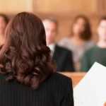 كيف تسبب «روبوت دردشة» في انهيار محاكمة اغتصاب؟
