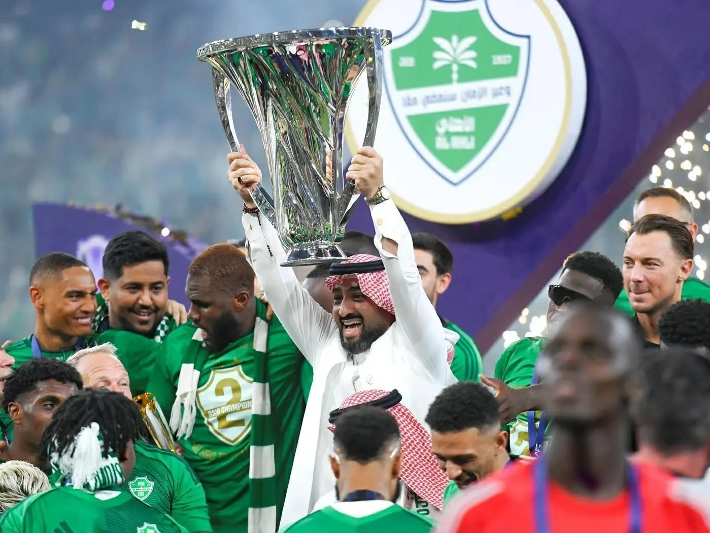 الأهلي يقبل استقالة الغامدي ويثمّن إنجازاته
