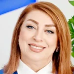كاتب الظِّل