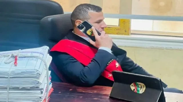 القاضي المزيف.. تفاصيل جديدة بعد وفاة أحد المتهمين