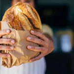 كيف أنقذت «خبازة» زبائنها من موت محقق؟