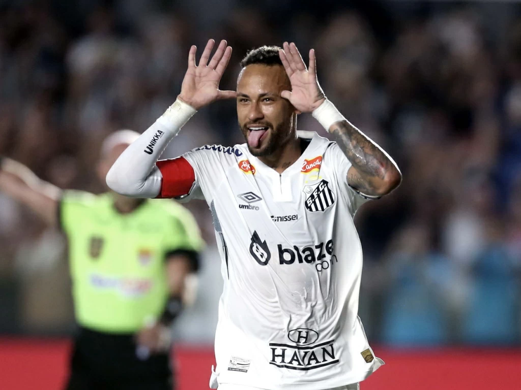 بـ400 مليون يورو.. نيمار «ملك الميركاتو»