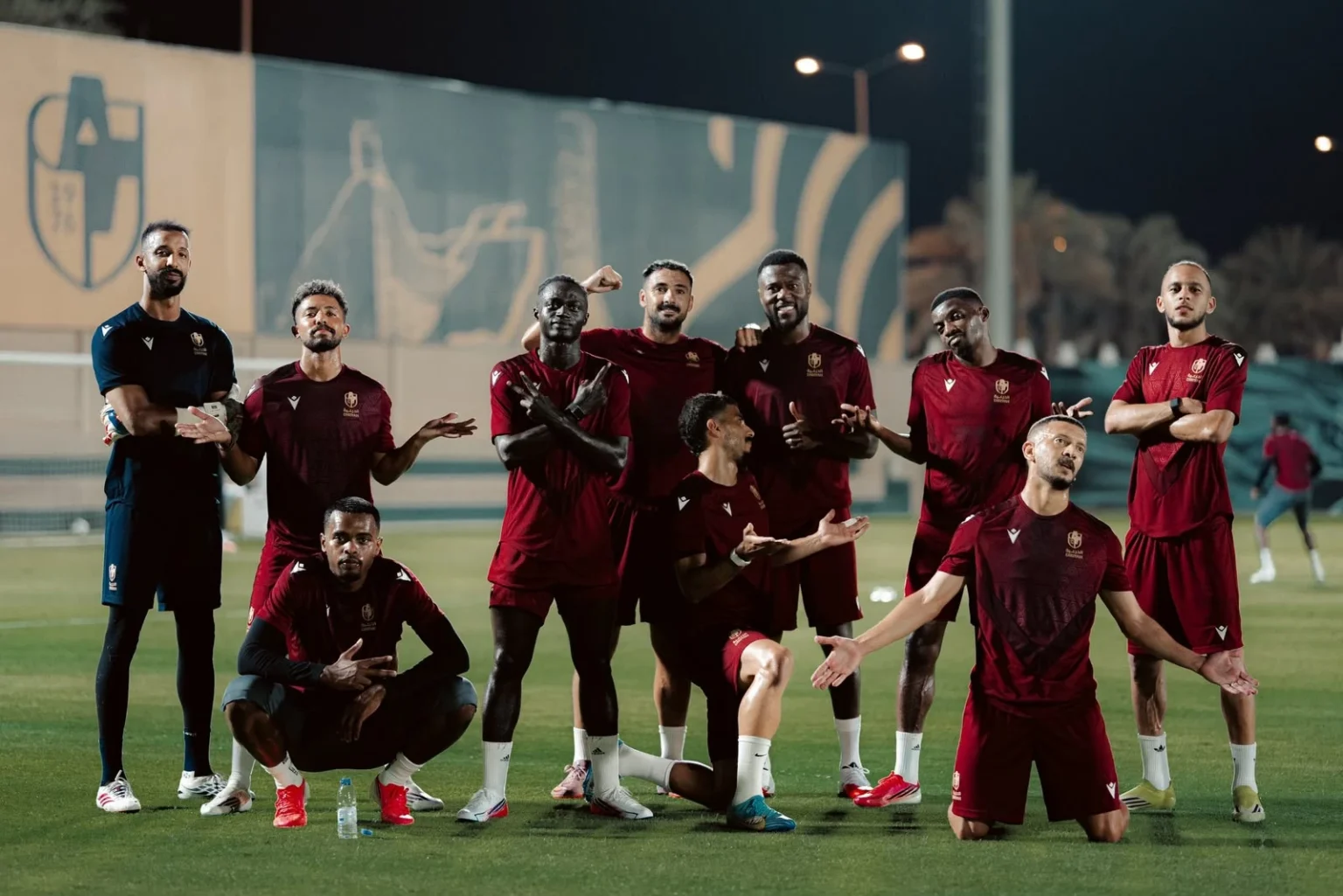 الدرعية يفتتح مبارياته في «روشن» بمواجهة الأهلي على «الأول بارك»