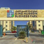 مجمّع الأعمال: النظام الجديد للمواقف يشمل 1250 موقفًا ولا يمس المواقف المجانية للمستأجرين