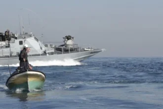 إصابة صيادين فلسطينيين برصاص الاحتلال قبالة بحر غزة​ 