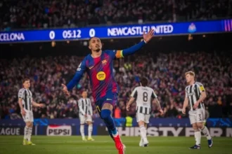برشلونة يمطر شباك راسينغ بسباعية.. وينفرد بالصدارة