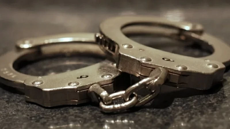 من الدفاع إلى الاتهام.. سقوط «محامية عربية» داخل وكر مخدرات