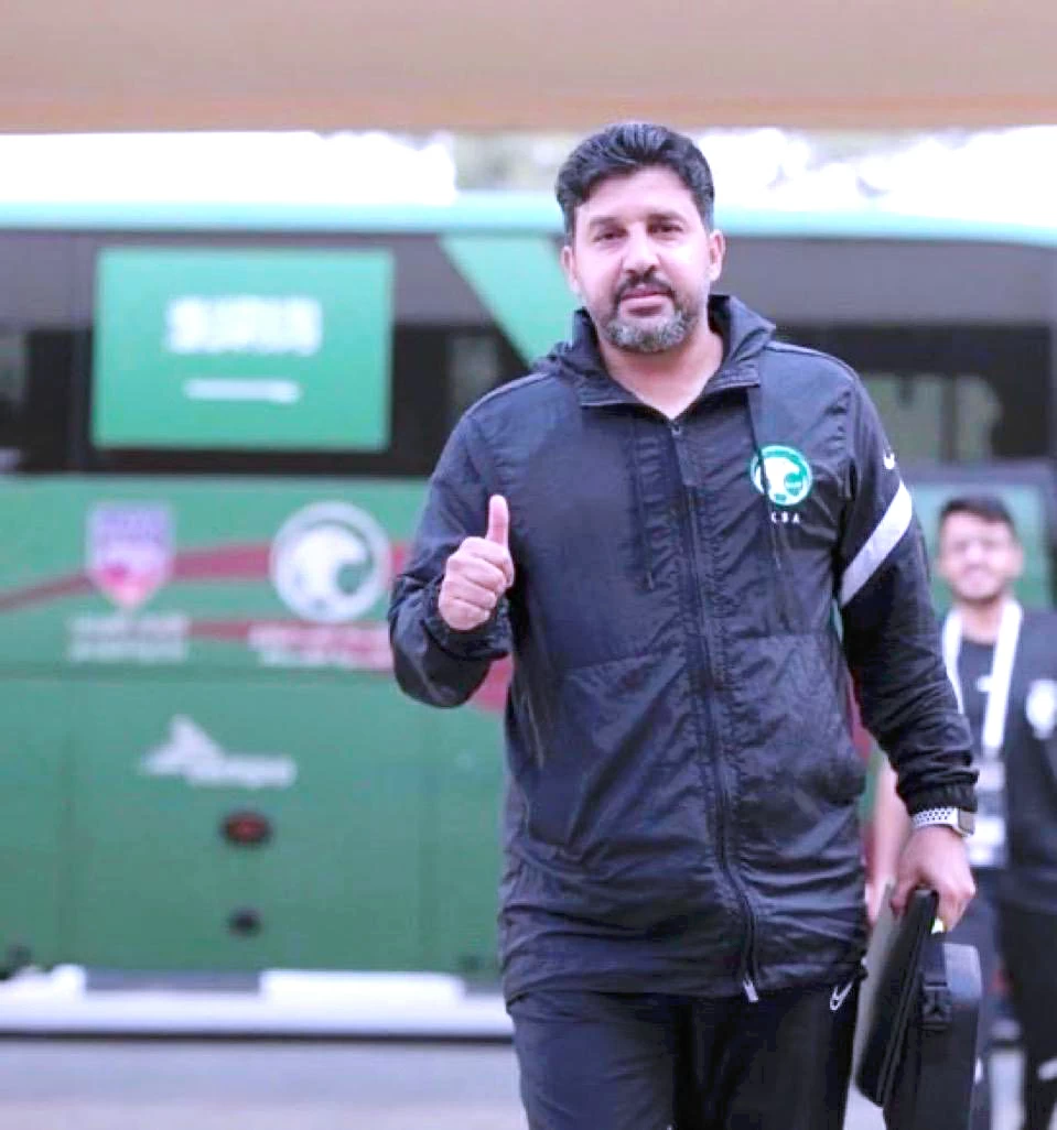 المحمدي لـ«عكاظ»: المدرب والإدارة يتحمّلان سقوط الأهلي.. والتغيير العاجل ضرورة لإنقاذ الموسم