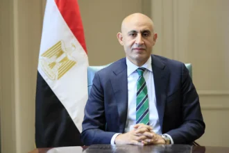 فصل عام دراسي.. عقوبة تصوير المعلم داخل مدارس مصر