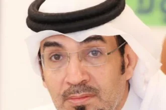 الشاعر عبدالله عبيان يصافح الوطن في يومه بـ«صفّنا واحد وراياتنا الخضر فوق المجرّة ترتفع»