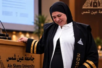 باحثة مصرية تتحدى «المخاض» وتكمل مناقشتها قبل ولادة 3 توائم