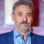 حقيقة إساءة فتحي عبد الوهاب للمصورين.. الفنان يكشف الكواليس