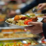 ليلة الرعب في مصر.. حفل زفاف يرسل 130 ضيفاً للمستشفى