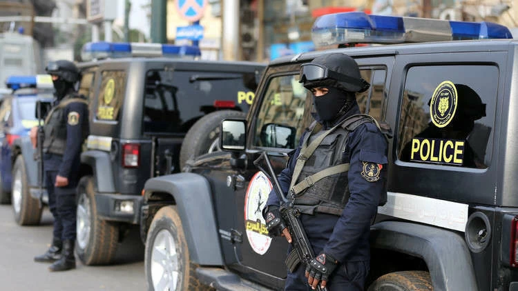 ارتدى النقاب واختفى بين الأهالي.. مفاجأة تكشف حقيقة «خاطف الطفل» في قنا