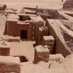 مصر: اكتشاف مقبرة هرمية تخبئ أسرار العصر الروماني