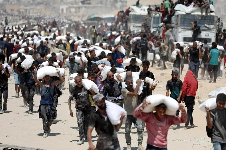 «القتل مقابل الغذاء».. مصيدة مساعدات غزة تحصد 500 قتيل شهرياً