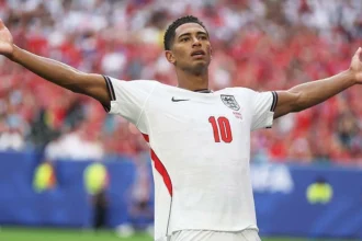 بيلينغهام يحصد جائزة لاعب العام في منتخب إنجلترا