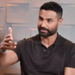 كريم فهمي يحسم جدل «الأعلى أجرًا» وينفي التدخل في طلاق أحمد وهنا الزاهد