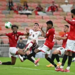 الإمارات تهدد حامل اللقب بالخروج المبكر