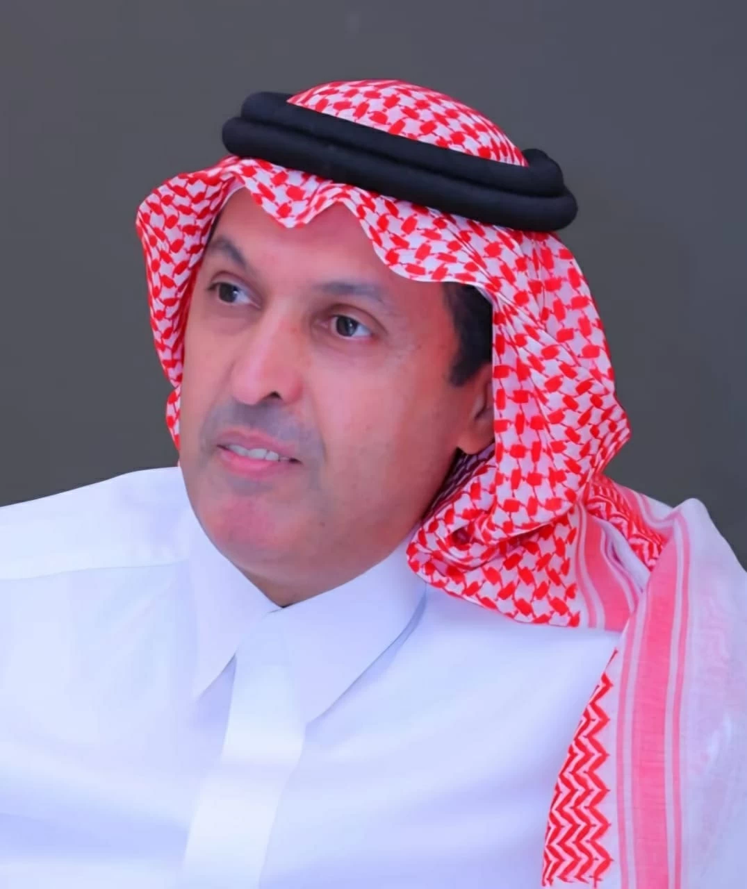 مطار الملك عبدالعزيز الدولي.. فضاء تحلق فيه الفنون وتحضر القيم الجمالية والهوية الوطنية بين المسافرين