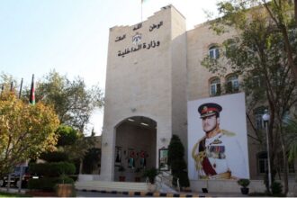 وزارة الداخلية تفرج عن 374 موقوفا إداريا