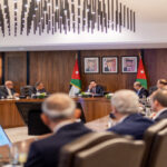 رئيس الوزراء يثمن متابعة ولي العهد للمشاريع والبرامج التي تنفذها الحكومة