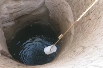 الدفاع المدني: صيانة وتنظيف الآبار تتطلب الحذر الشديد