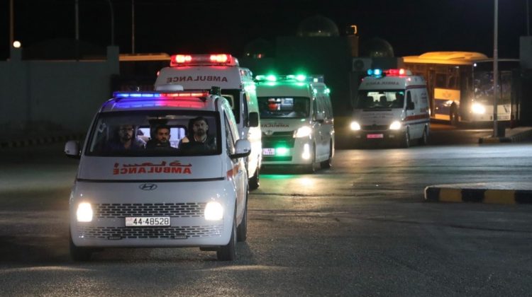 القوات المسلحة تُجلي الدفعة الـ(33) من أطفال غزة المرضى لتلقي العلاج في الأردن