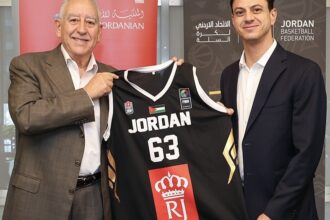 الملكية الأردنية والاتحاد الأردني لكرة السلة يجددان اتفاقية رعاية المنتخبات الوطنية