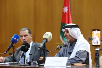 المسفر عن خطاب الملك: قوي يرفع الرأس ولامس مشاعر العرب