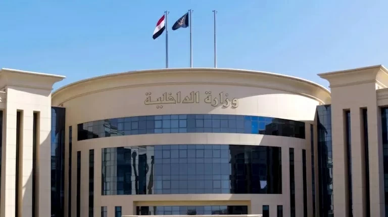 اعتقال طاقم صحفي كامل.. ما كواليس سقوط منصة مصرية شهيرة؟