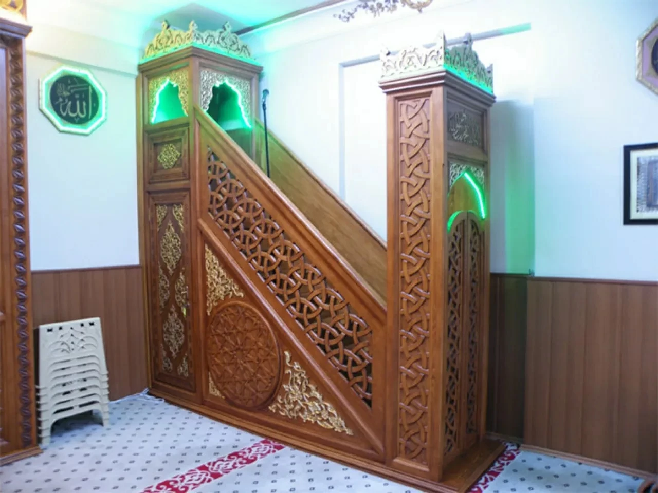 بعد حسم راتبه سنتين.. كيف أنصف القضاء «إماماً» اتُّهم بسرقة «كهرباء المسجد»؟