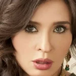 «لن أقف عند هذا الرقم».. الفنانة دينا تكشف سر زيجاتها الـ9