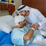 حمدان بن محمد يزور قائد «فلاي دبي» المصاب: جسّد أعلى درجات الشجاعة