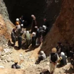 يومان تحت الأرض.. إنقاذ 10 عمال علقوا داخل منجم ذهب بأفغانستان
